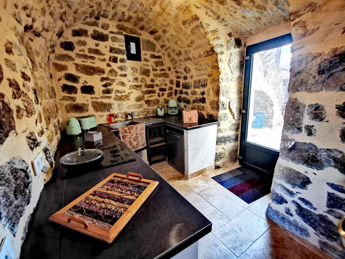 Magnifique gite en pierres 6 personnes avec piscine privee Ardeche plein sud Lablachère Exterior foto