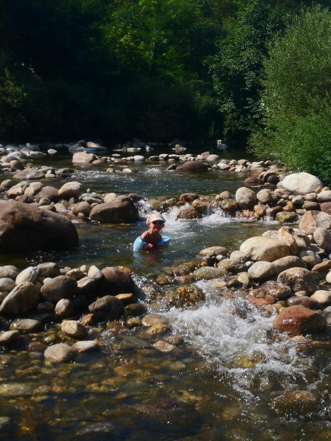 Magnifique gite en pierres 6 personnes avec piscine privee Ardeche plein sud Lablachère Exterior foto