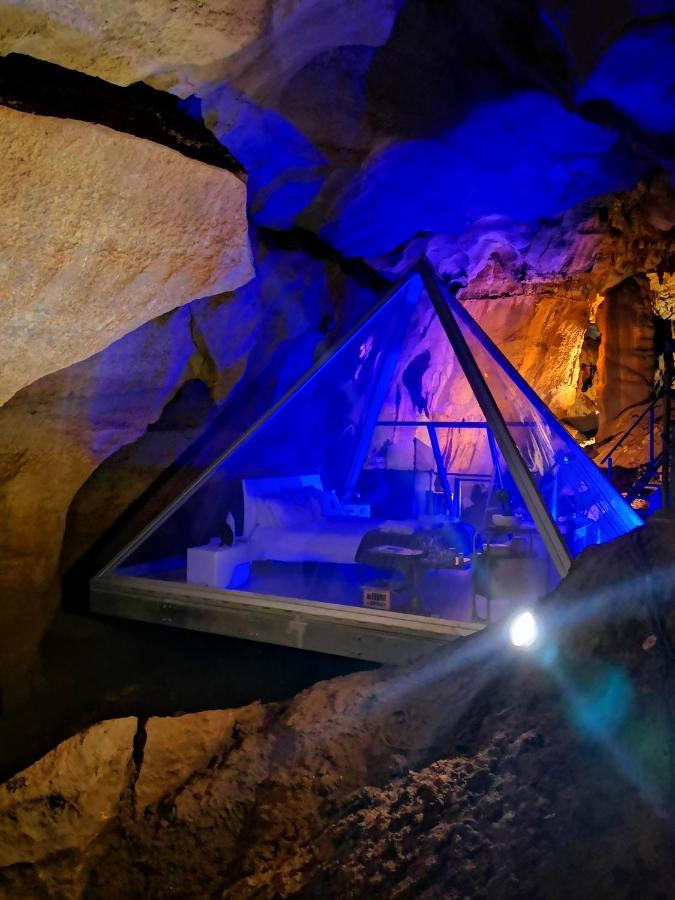 Magnifique gite en pierres 6 personnes avec piscine privee Ardeche plein sud Lablachère Exterior foto